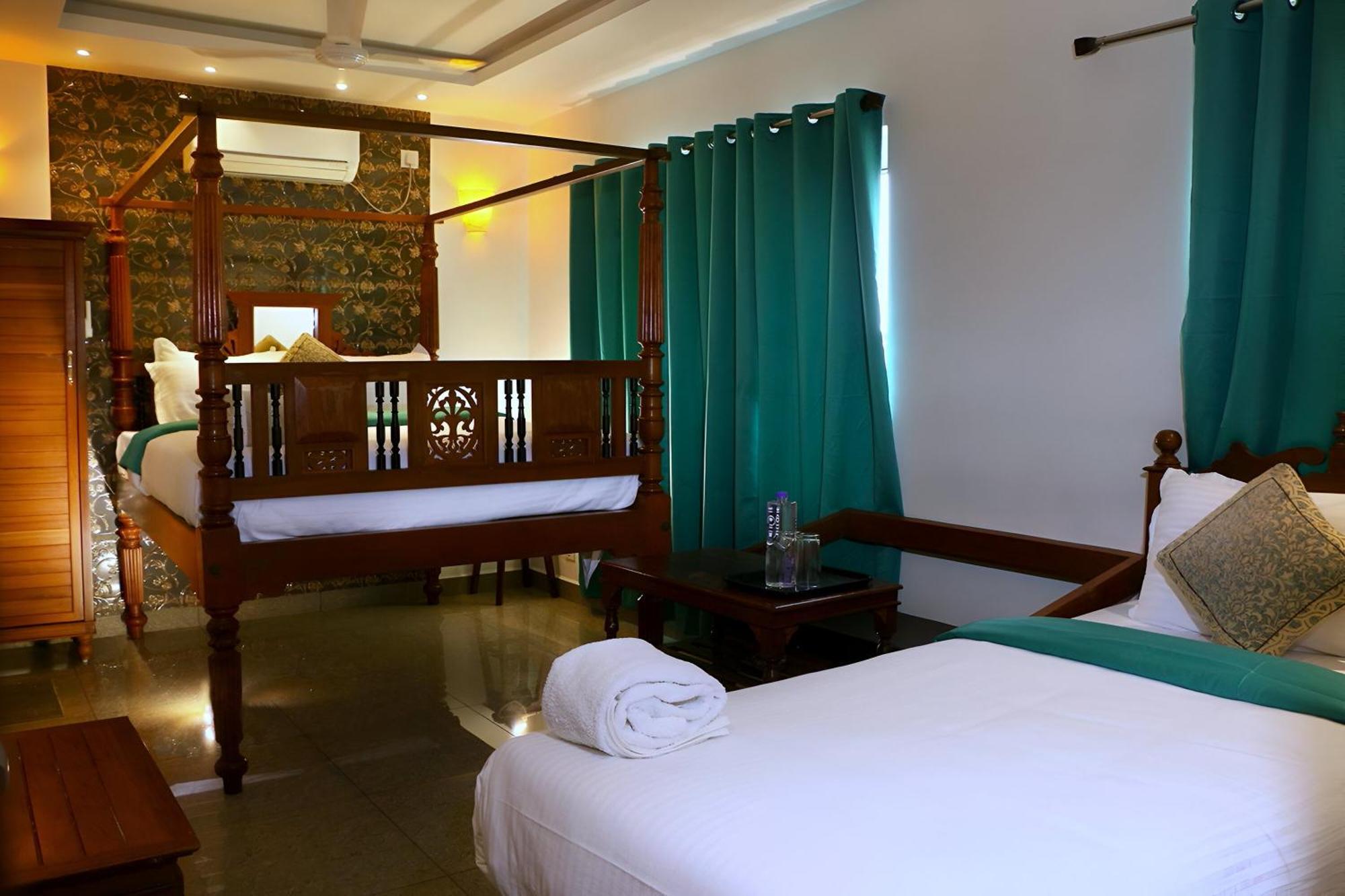 Le Holiday Inn Pondichéry Extérieur photo