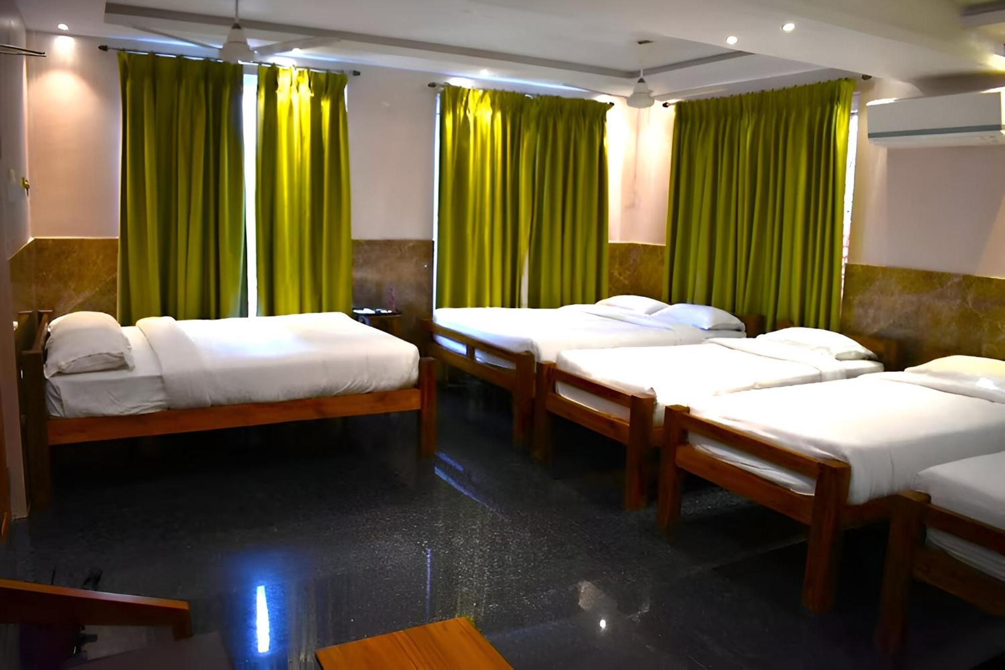 Le Holiday Inn Pondichéry Extérieur photo